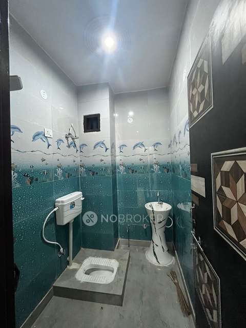 2 BHK Flat In Apartment For Sale  In Uttam Nagar