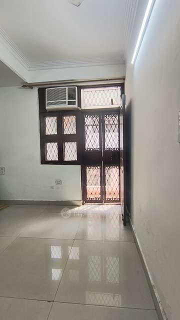 3 BHK Flat In Friends Appartment  For Sale  In Sahibabad
