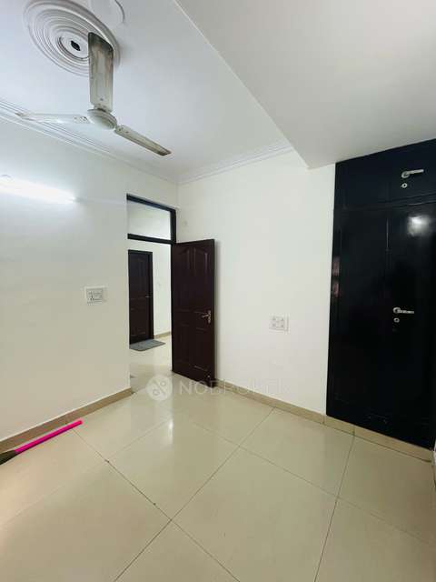3 BHK Flat In Friends Appartment  For Sale  In Sahibabad