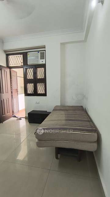 3 BHK Flat In Friends Appartment  For Sale  In Sahibabad