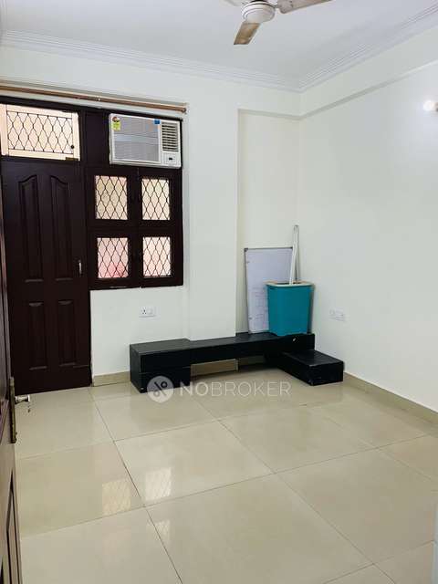 3 BHK Flat In Friends Appartment  For Sale  In Sahibabad