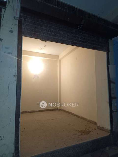 Shop in Chirag Dilli, Delhi for sale 