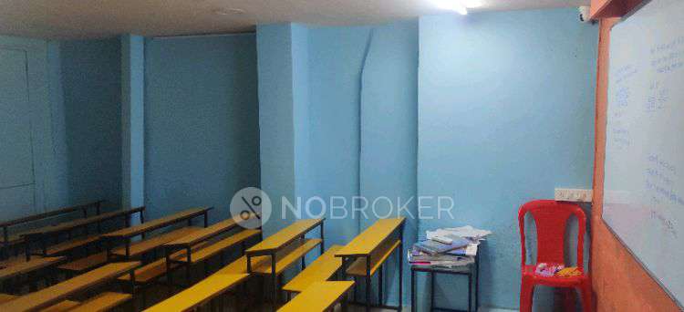 Commercial Property in Bawla Masjid Building, Mumbai for Rent 