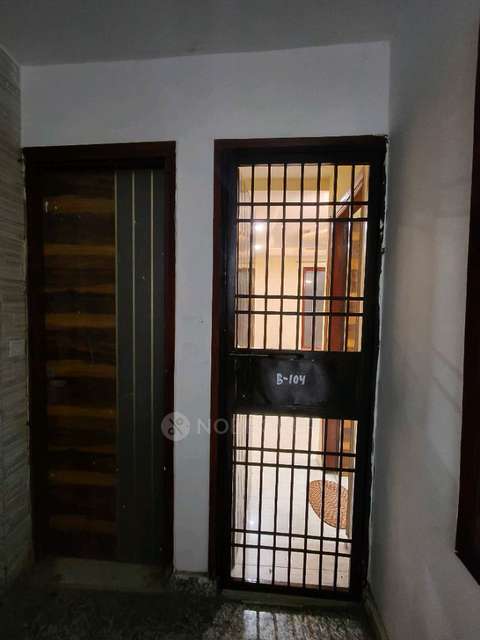 2 BHK Flat In Plot No 9&10 For Sale  In Razapur Khurd