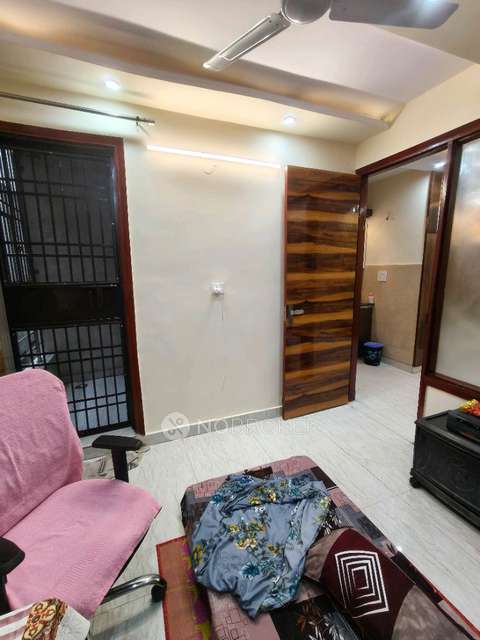 2 BHK Flat In Plot No 9&10 For Sale  In Razapur Khurd