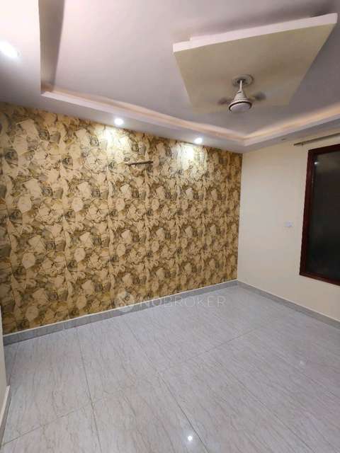 2 BHK Flat In Plot No 9&10 For Sale  In Razapur Khurd
