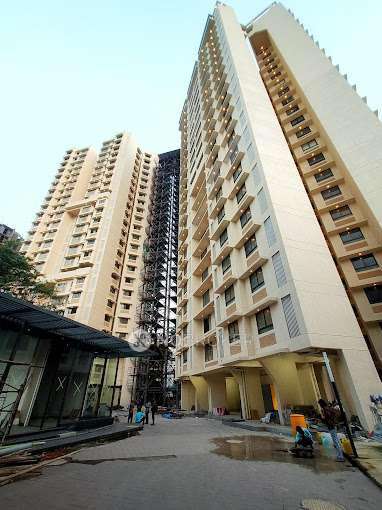2 BHK Flat In Lotus For Sale  In Andheri West
