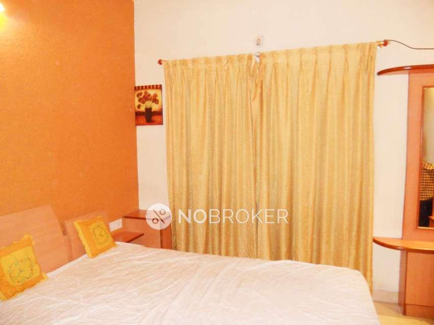 2 BHK Flat In Hm Tambourine For Sale  In J. P. Nagar