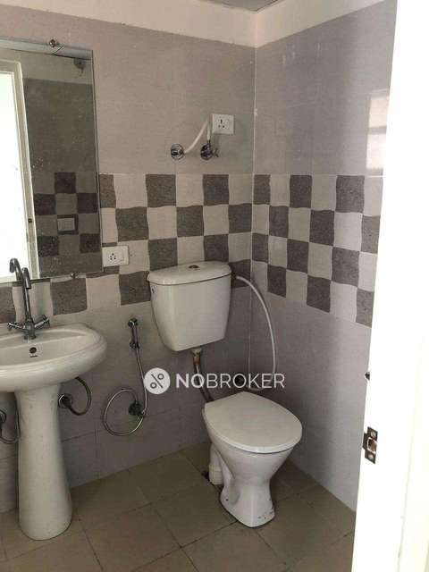 2 BHK Flat In 14th Avenue For Sale  In Gaur City