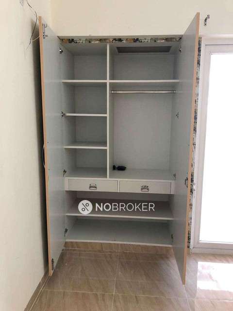 2 BHK Flat In 14th Avenue For Sale  In Gaur City