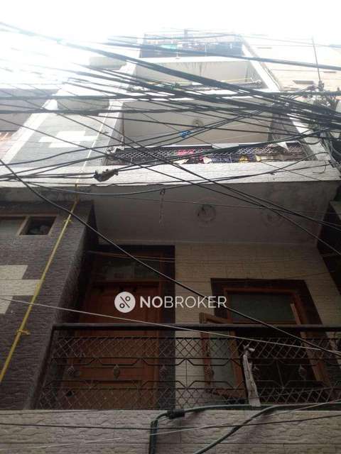 2 BHK Flat In Standalone Building  For Sale  In Ranjeet Nagar,