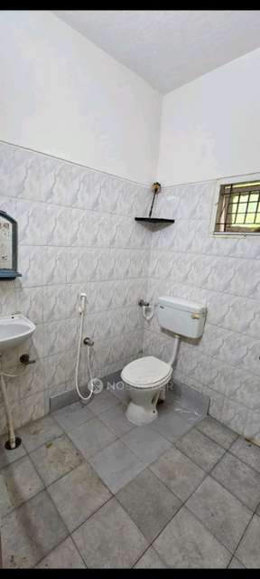 PG for Girls in Koyembedu (cmbt) Bus Terminus