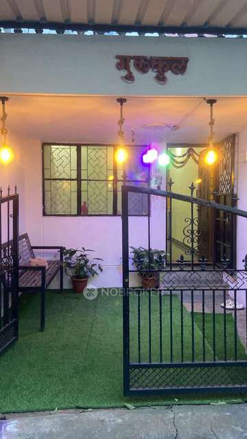 PG for Girls in Karvenagar