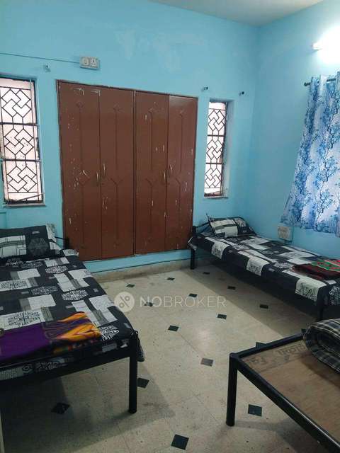 PG for Girls in Karvenagar