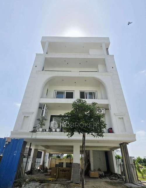 3 BHK Flat In Central Park Flower Valley For Sale  In Central Park Flower Valley Mikasa Plots