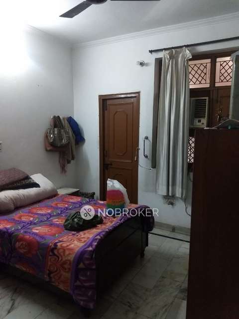 3 BHK Flat In Gaur Yamuna City For Sale  In  Sector 25