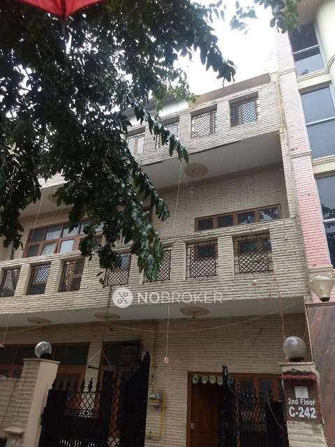 3 BHK Flat In Gaur Yamuna City For Sale  In  Sector 25