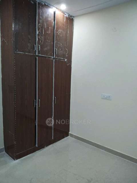 2 BHK Flat In Nand Vatika for Rent  In Chaprolla Bisrkh Road Gb Nagar
