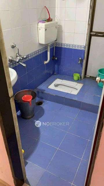 2 BHK Flat In Ashok Nagar Building No.8a Co Operative Society Limited For Sale  In Balkum Naka