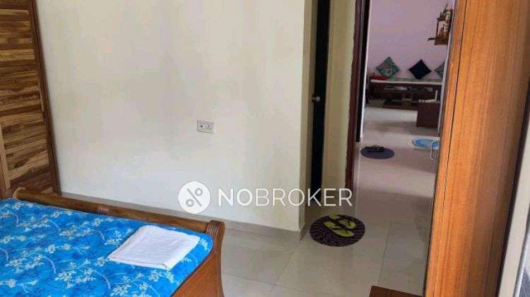 2 BHK Flat In Ashok Nagar Building No.8a Co Operative Society Limited For Sale  In Balkum Naka