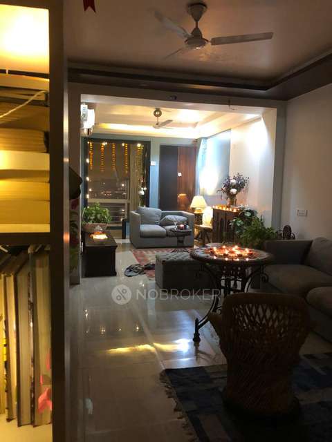 4+ BHK Flat In Apartment  For Sale  In Chhatarpur 