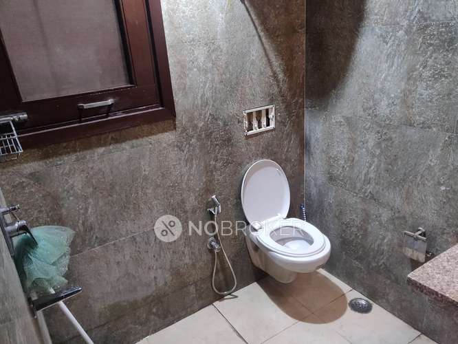 4+ BHK Flat In Apartment  For Sale  In Chhatarpur 