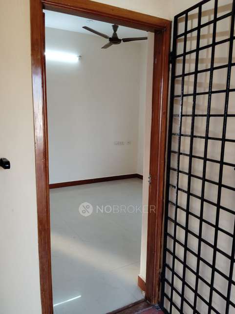 2 BHK Flat In Ashwini Appts For Sale  In Kolathur