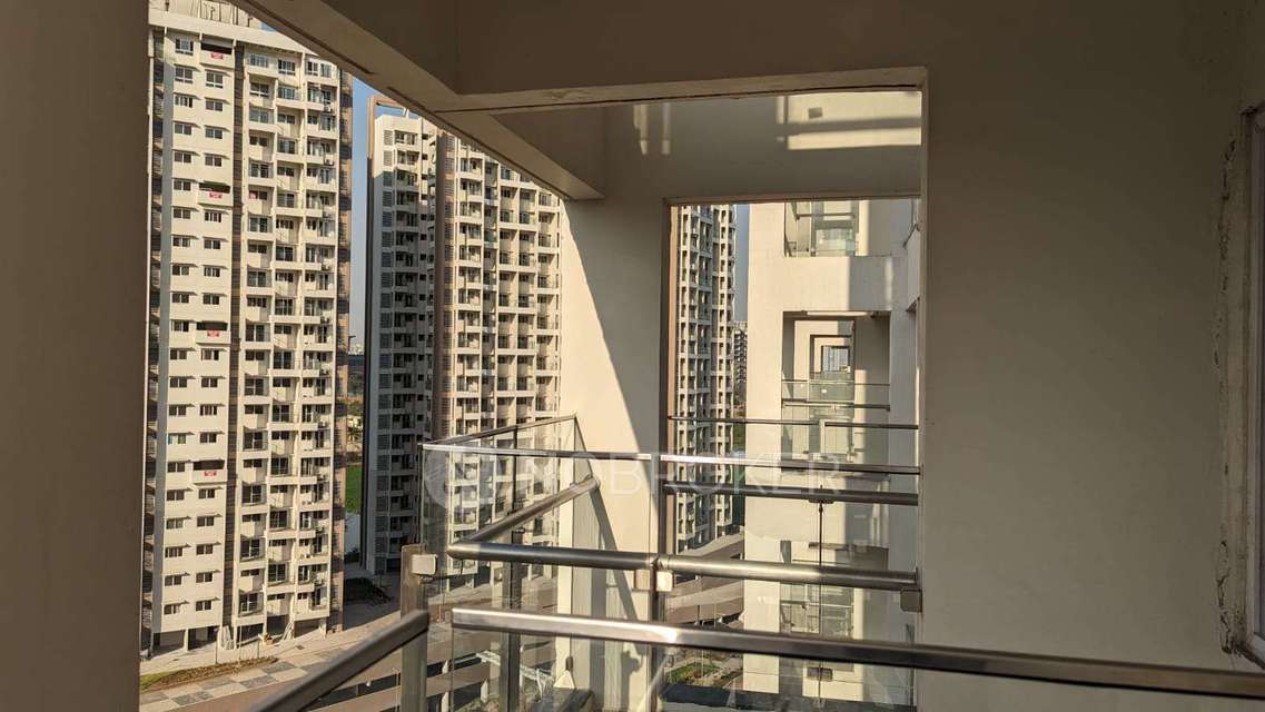 2 BHK Flat In Purva Silversands For Sale  In Mundhwa