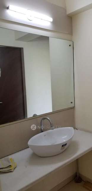 3 BHK Flat In Zenith Towers For Sale  In Mulund West