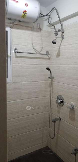 3 BHK Flat In Zenith Towers For Sale  In Mulund West