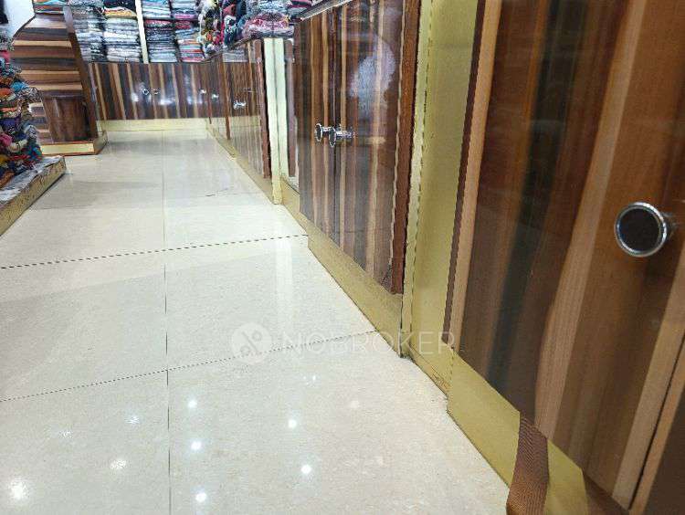 Showroom in Nehru Nagar, Ghaziabad for Rent 