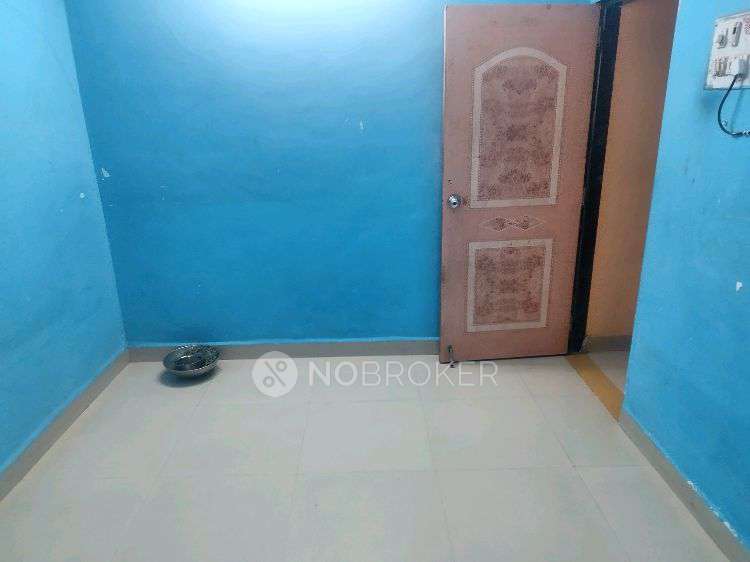 1 BHK Flat In Paras Plaza For Sale  In Rg Gadkari Rd