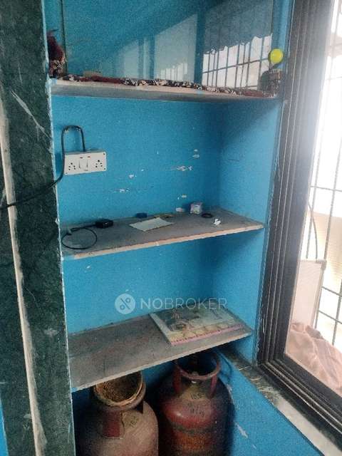 1 BHK Flat In Paras Plaza For Sale  In Rg Gadkari Rd