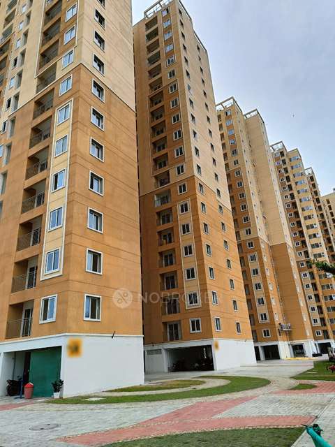 2 BHK Flat In Revolution One For Sale  In Padur