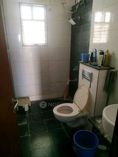 Single Room for Male In 3 BHK  In Kolte Patil Life Republic Sec R7 7th Avenue I In Jpf7 J9p, Tathawade, Pimpri-chinchwad, Maharashtra 410506, India