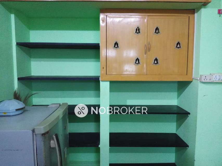 2 BHK Flat In Meenatchi Apartment. For Sale  In Perungudi