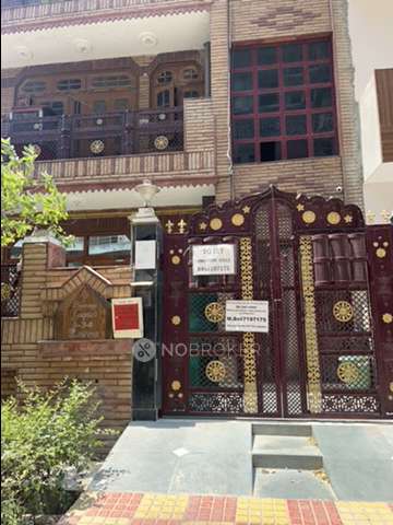 PG for Girls in Sector Alpha Ii