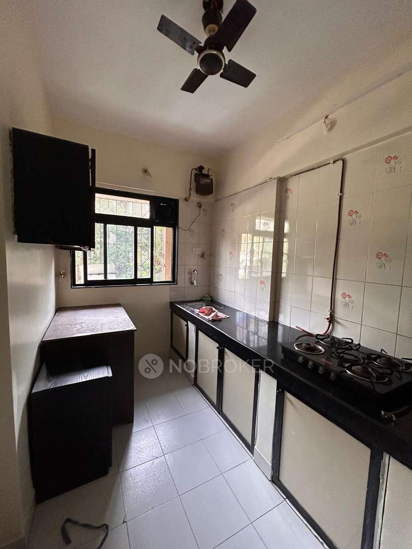 Mantri Park Goregaon East Rent WITHOUT BROKERAGE Semifurnished 2 BHK