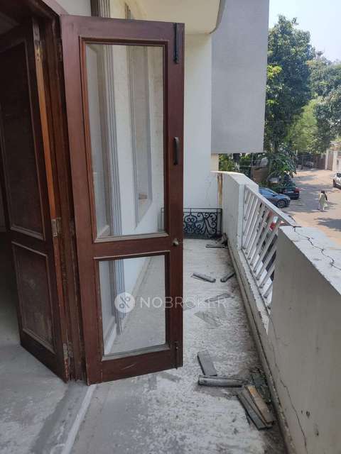 4 BHK Flat In East Of Kailash For Sale  In East Of Kailash