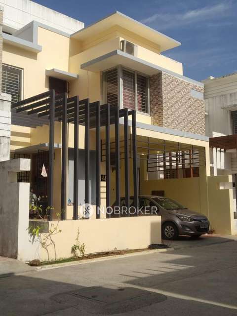 4 BHK House For Sale  In Navalur