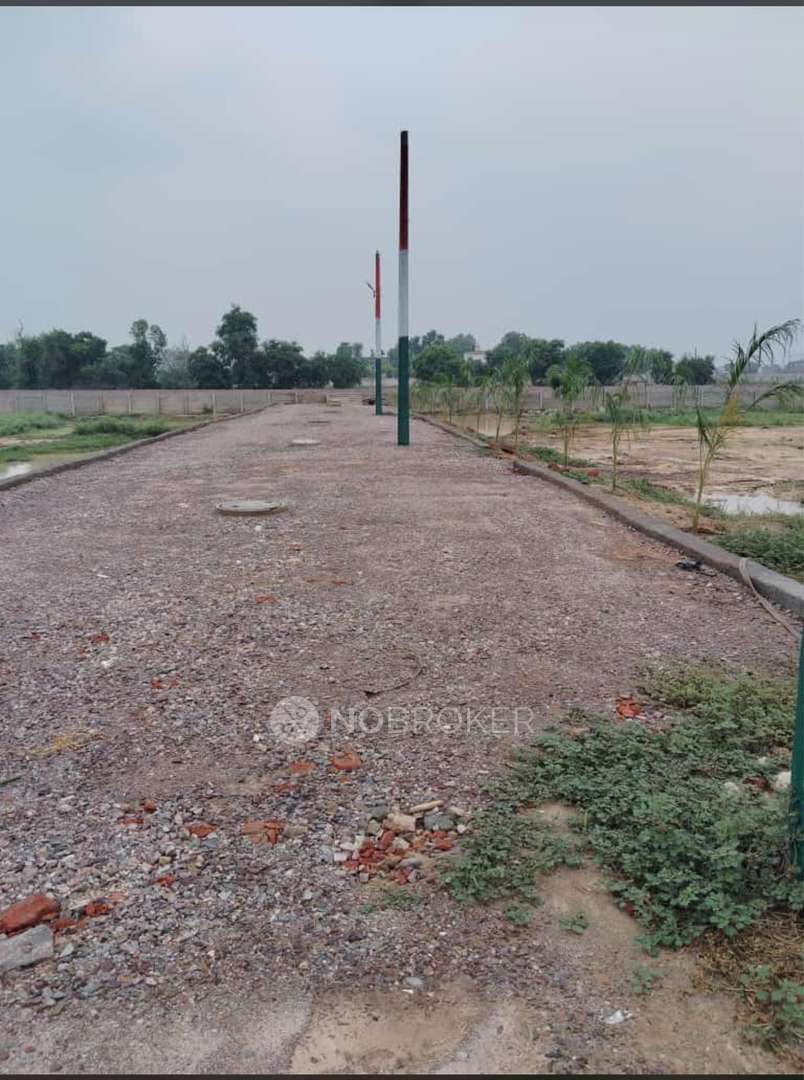 Plot For Sale  In  Karanwas
