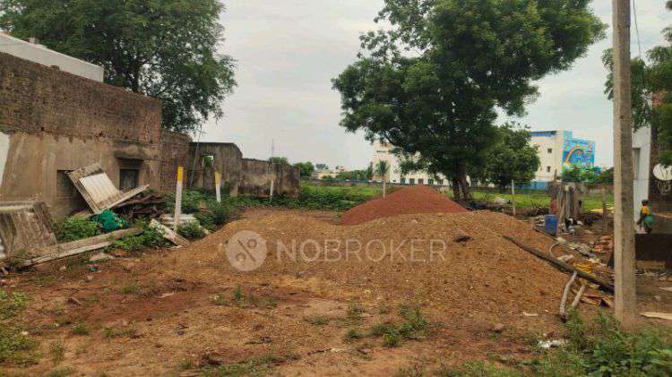 Plot For Sale  In Redhills