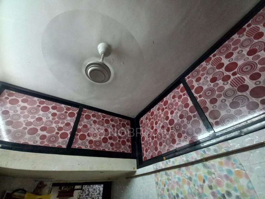 1 RK Flat In Krishna Nayan Society For Sale  In Kandivali West