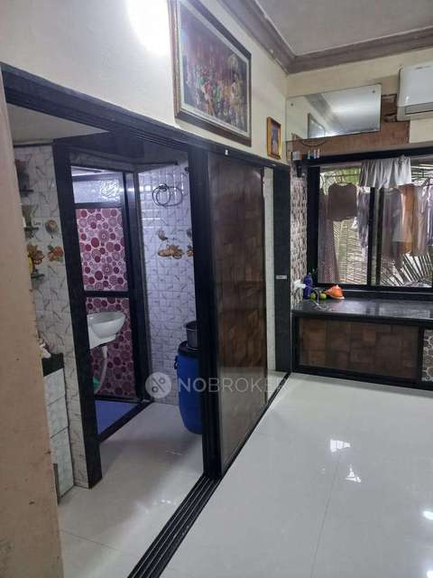 1 RK Flat In Krishna Nayan Society For Sale  In Kandivali West