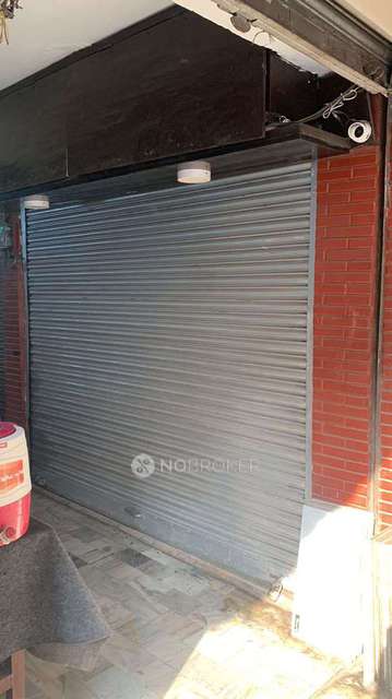 Shop in South Extension Ii, Delhi for Rent 