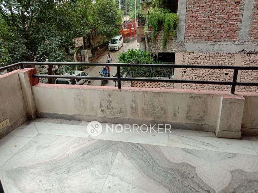 4 BHK Flat In Green View Apartment For Sale  In Sainik Farm