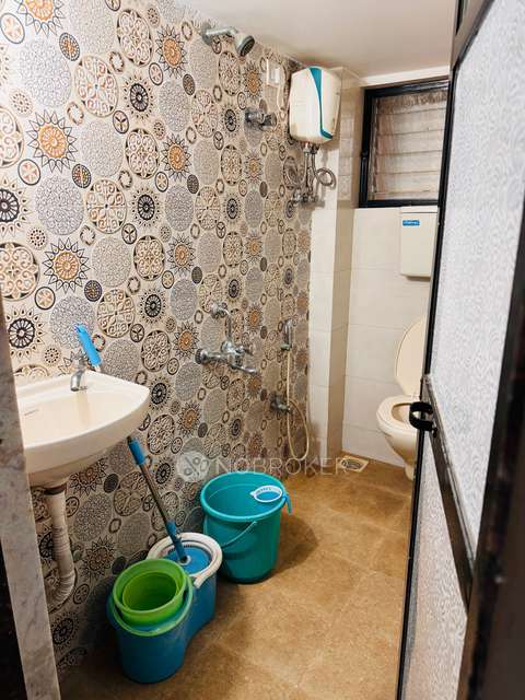 2 BHK Flat In Mariam Park For Sale  In Naigaon West