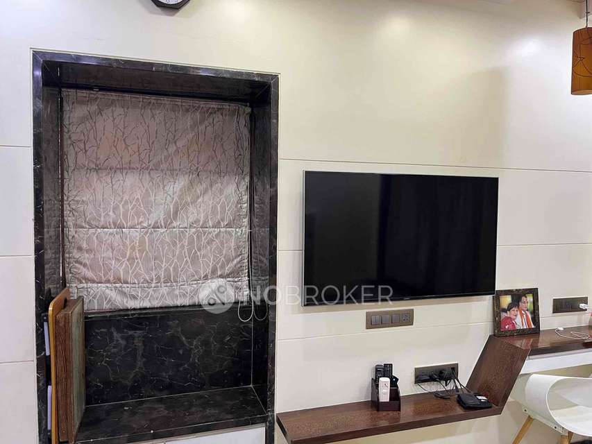 2 BHK Flat In Cliff Tower For Sale  In Andheri West