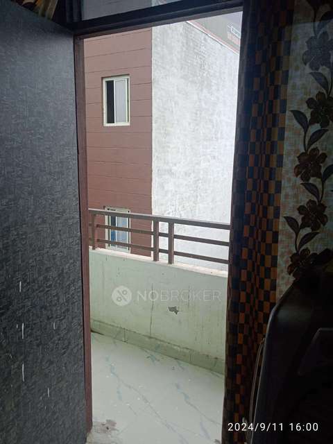 2 BHK Flat In Krishna Apartment For Sale  In Ashok Vihar