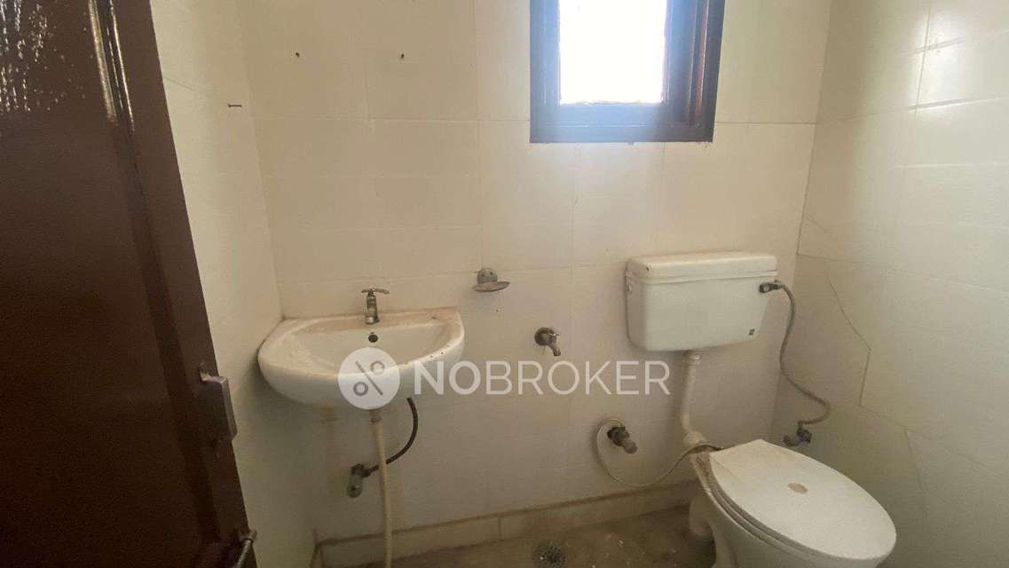 3 BHK Flat In Bhoti Devi Apartment For Sale  In Aya Nagar